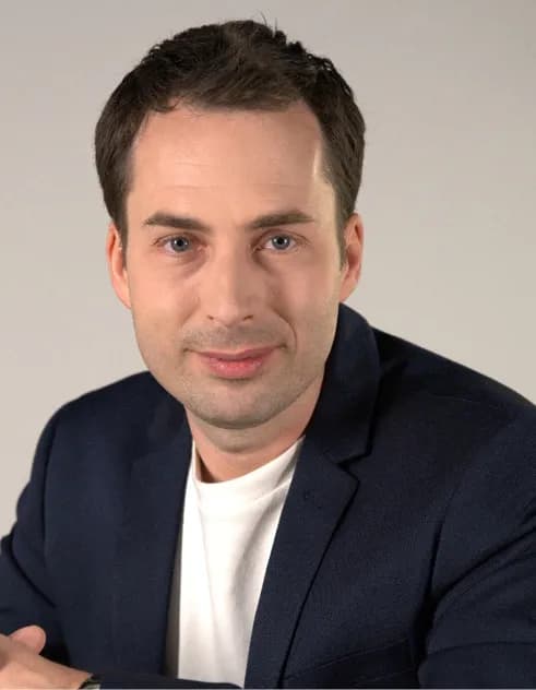 דניאל סטיופין