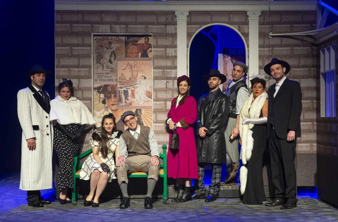 פוסטר ההצגה פצפונת ואנטון